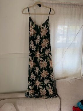 Show me your Mumu Floral Slip Dress - Black with Cream & Pink Flowers